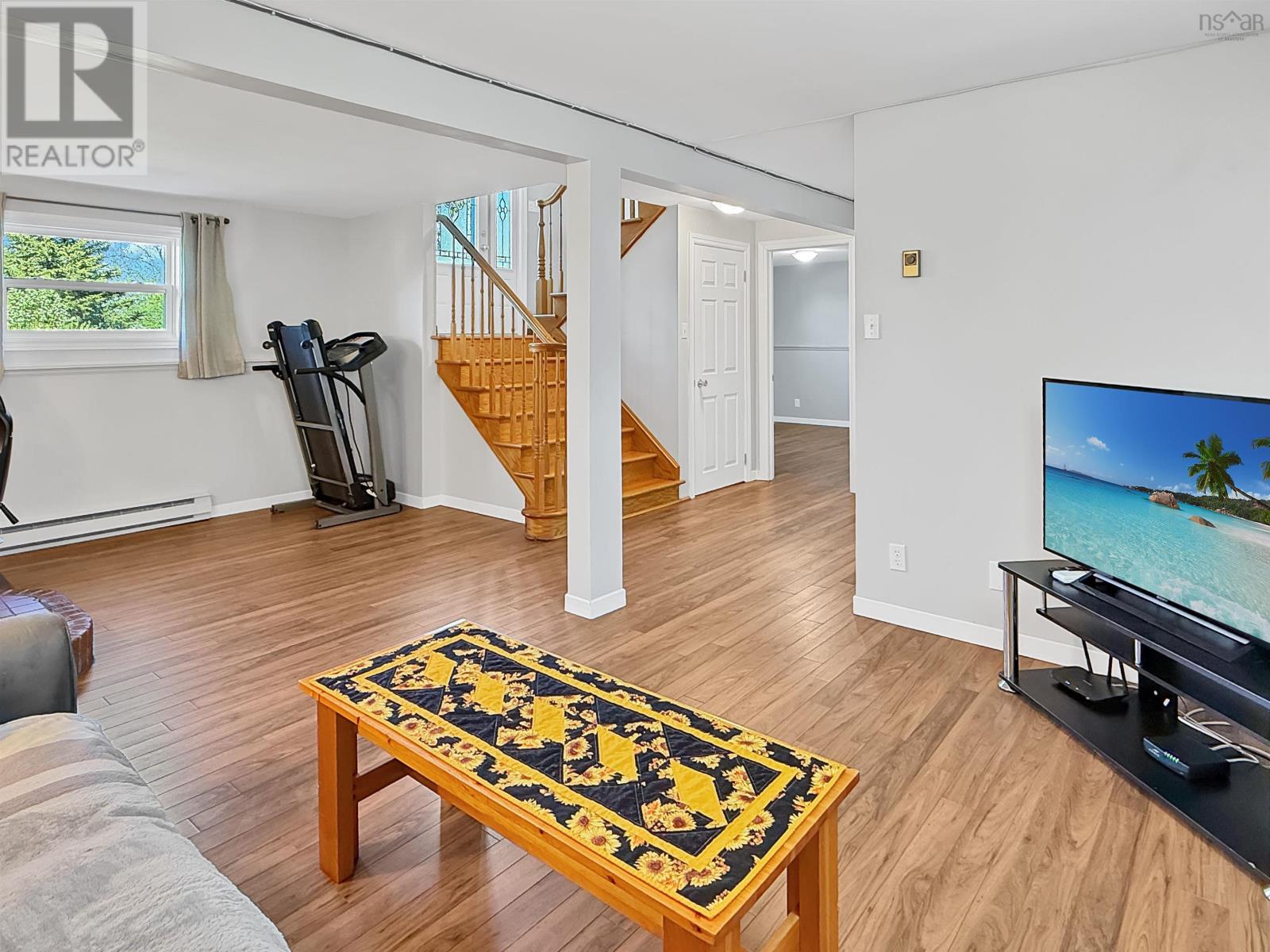 31 Fourth Street - 25