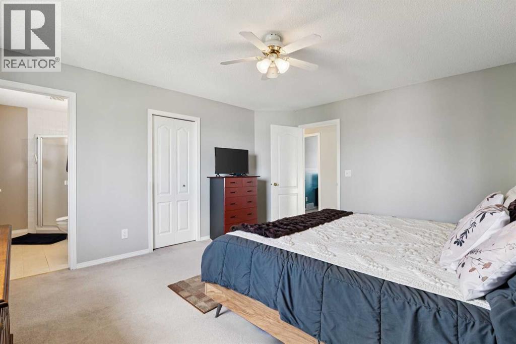18 Bridlewood Way SW - 18