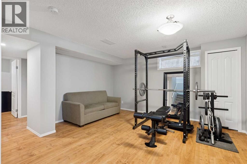 18 Bridlewood Way SW - 23