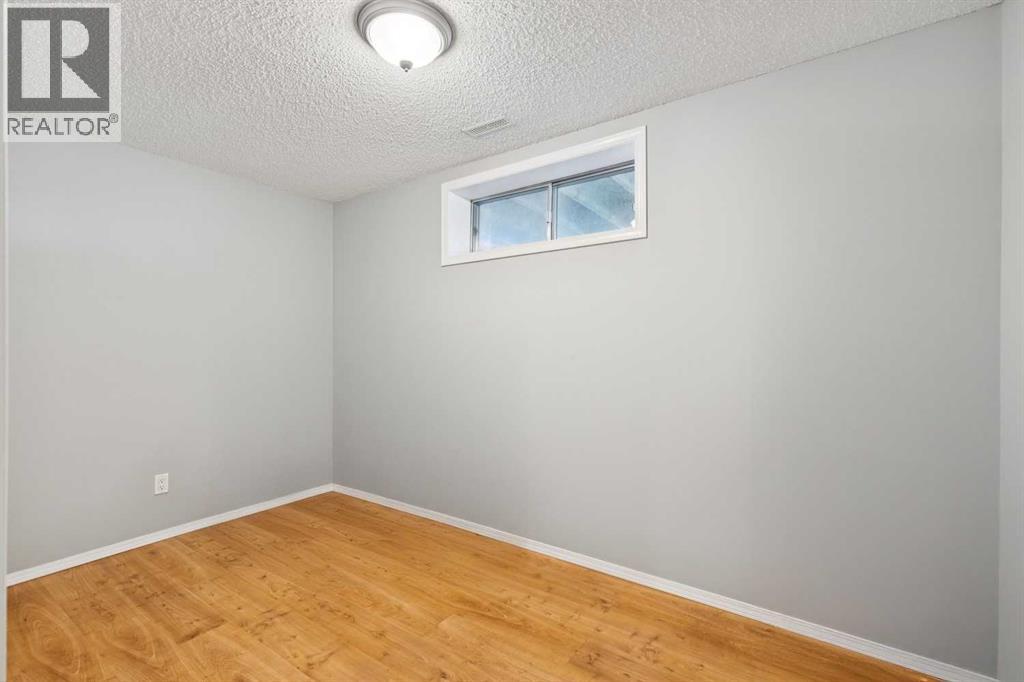 18 Bridlewood Way SW - 27