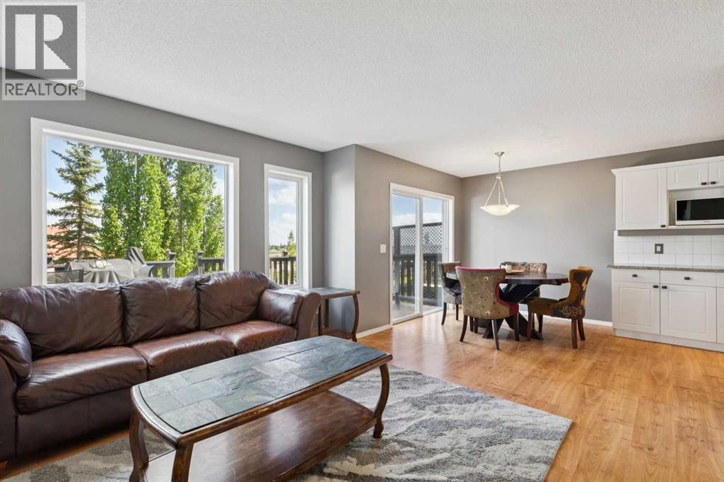 18 Bridlewood Way SW - 9