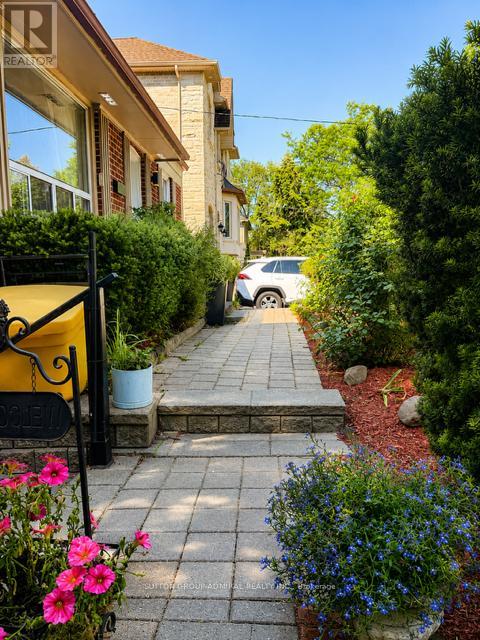 41 ATHABASKA AVENUE - 26