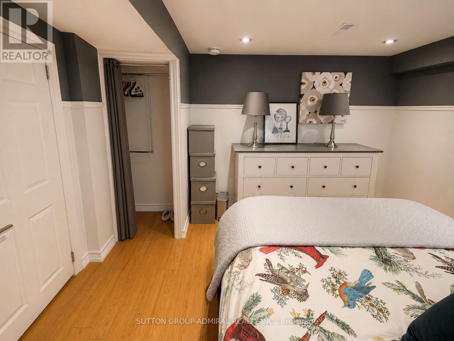 41 ATHABASKA AVENUE - 35