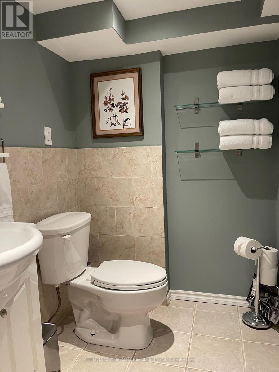 41 ATHABASKA AVENUE - 40