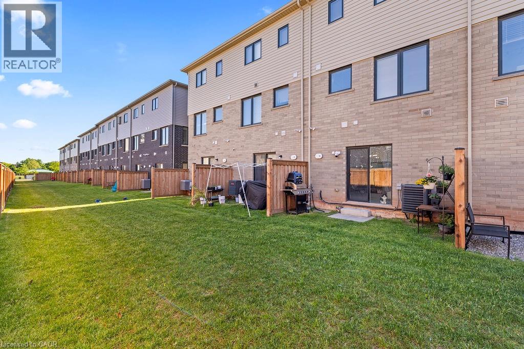 40 RADISON Lane - 29