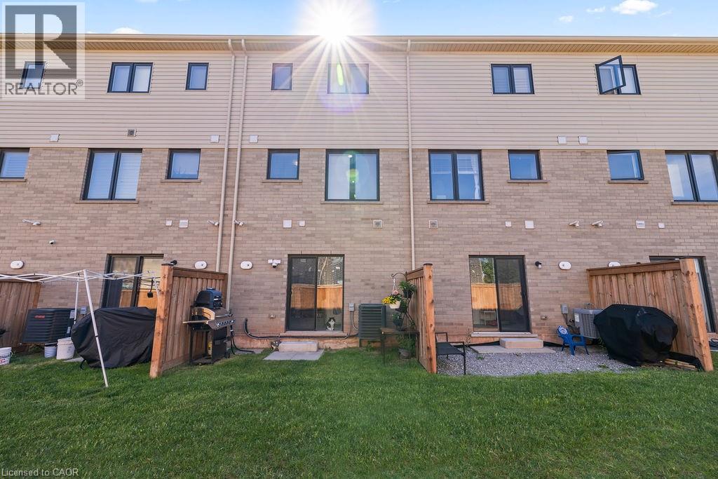40 RADISON Lane - 31