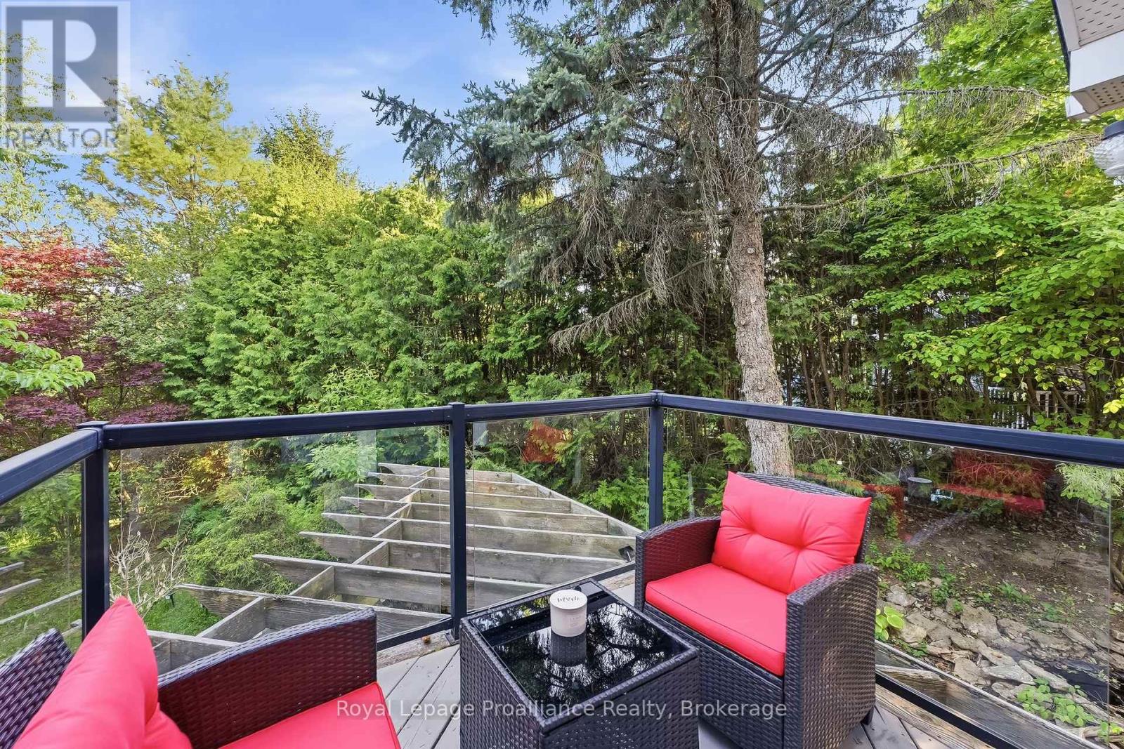 11 GIBSON PLACE - 25