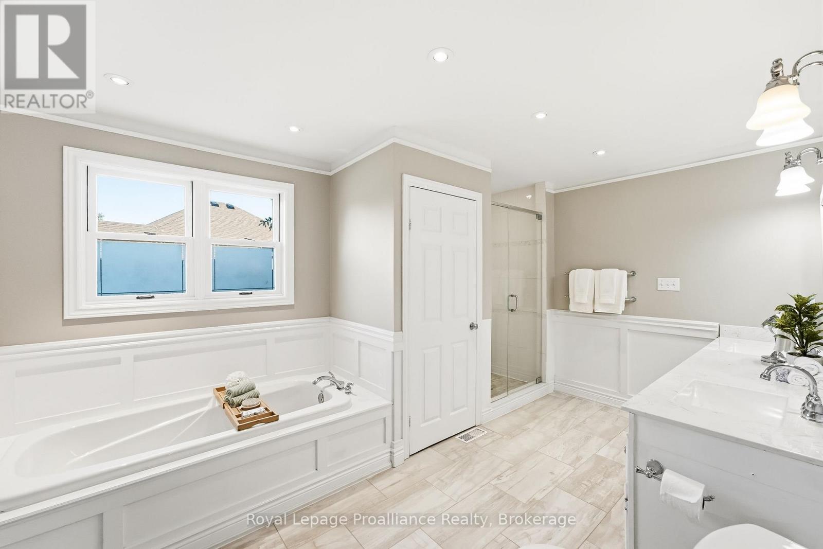 11 GIBSON PLACE - 27