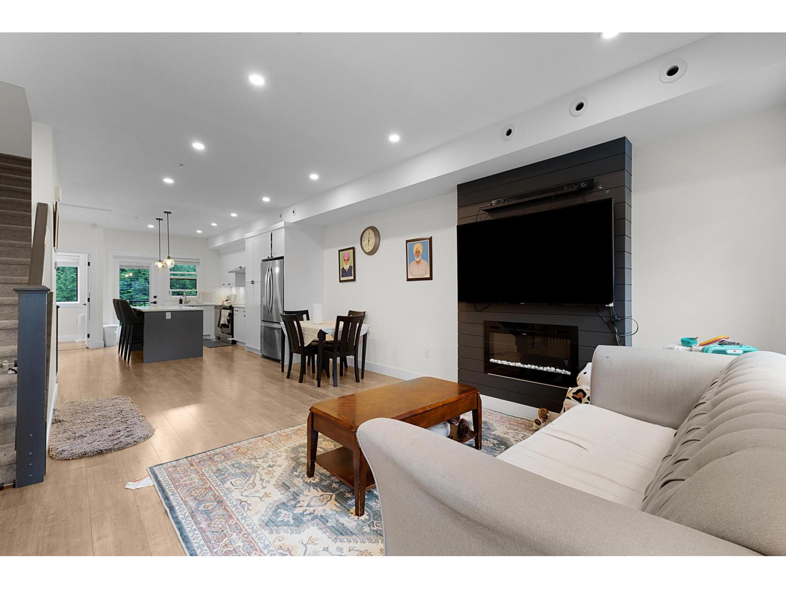 11 32970 TUNBRIDGE AVENUE, Mission