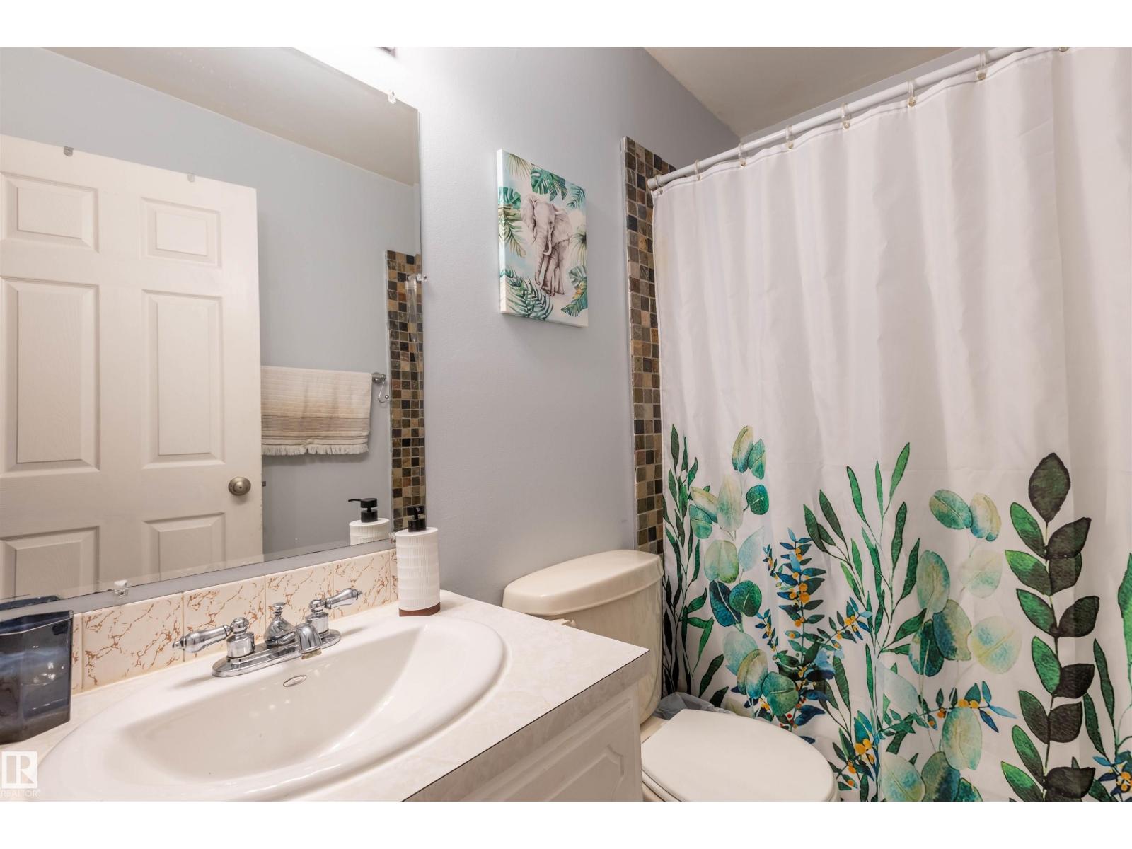 33 ANDREW CR — photo 24