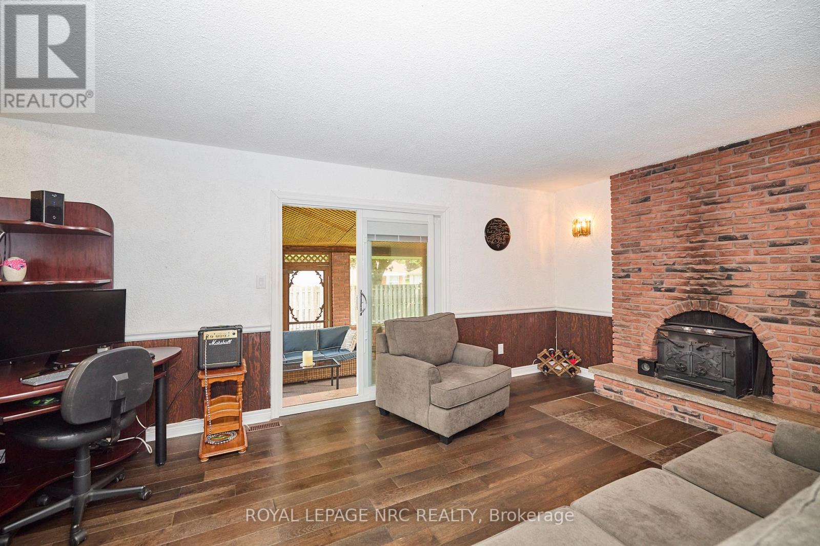 6968 BRIAN CRESCENT - 19