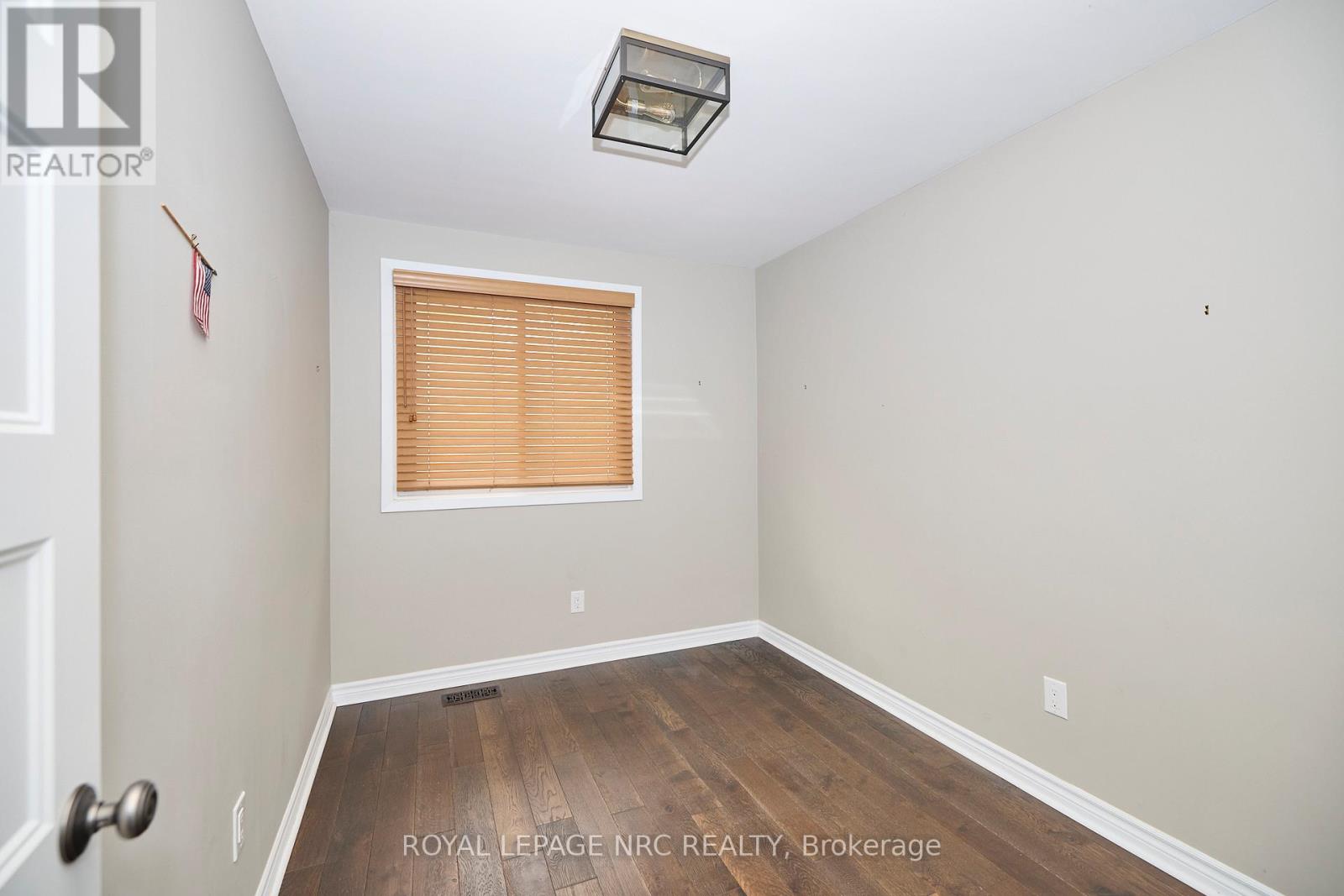 6968 BRIAN CRESCENT - 29