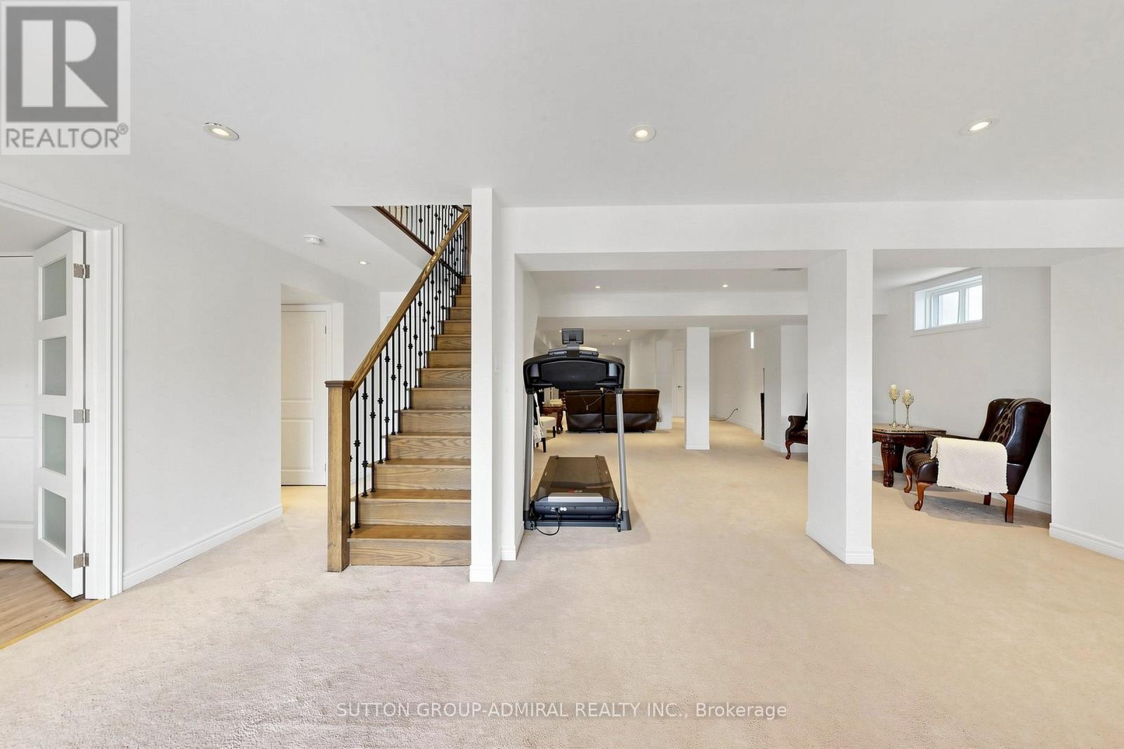545 CLIFFORD PERRY PLACE - 35