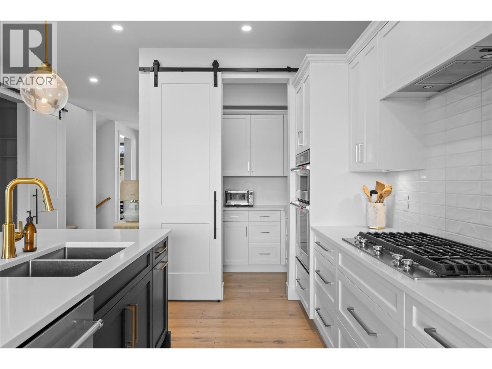  192 Summer Wood Drive, Kelowna