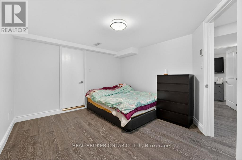 176 ALDERCREST ROAD - 40