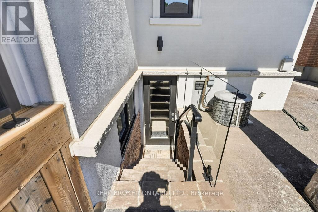 176 ALDERCREST ROAD - 42