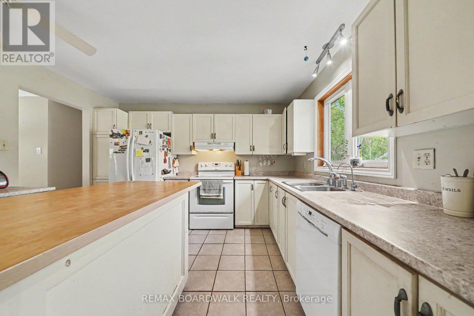 3399 REGBURN DRIVE - 11