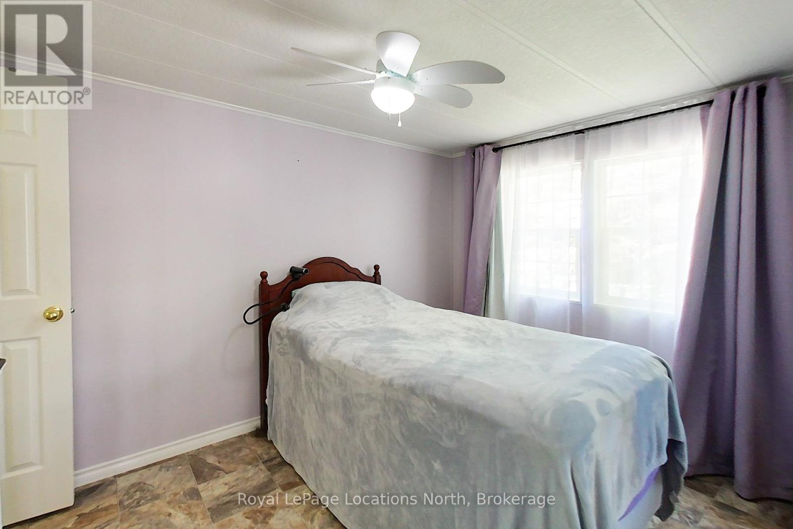 55 TOPAZ STREET - 18