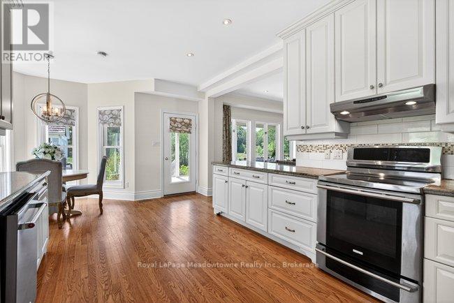8550 APPLEBY LINE - 11