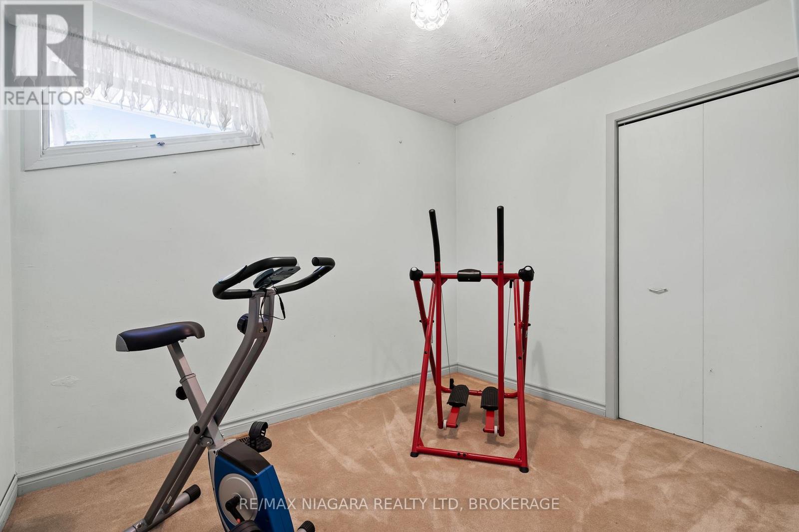 11611 BURNABY ROAD - 18