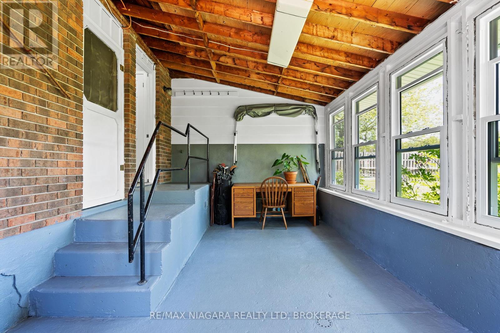 11611 BURNABY ROAD - 25