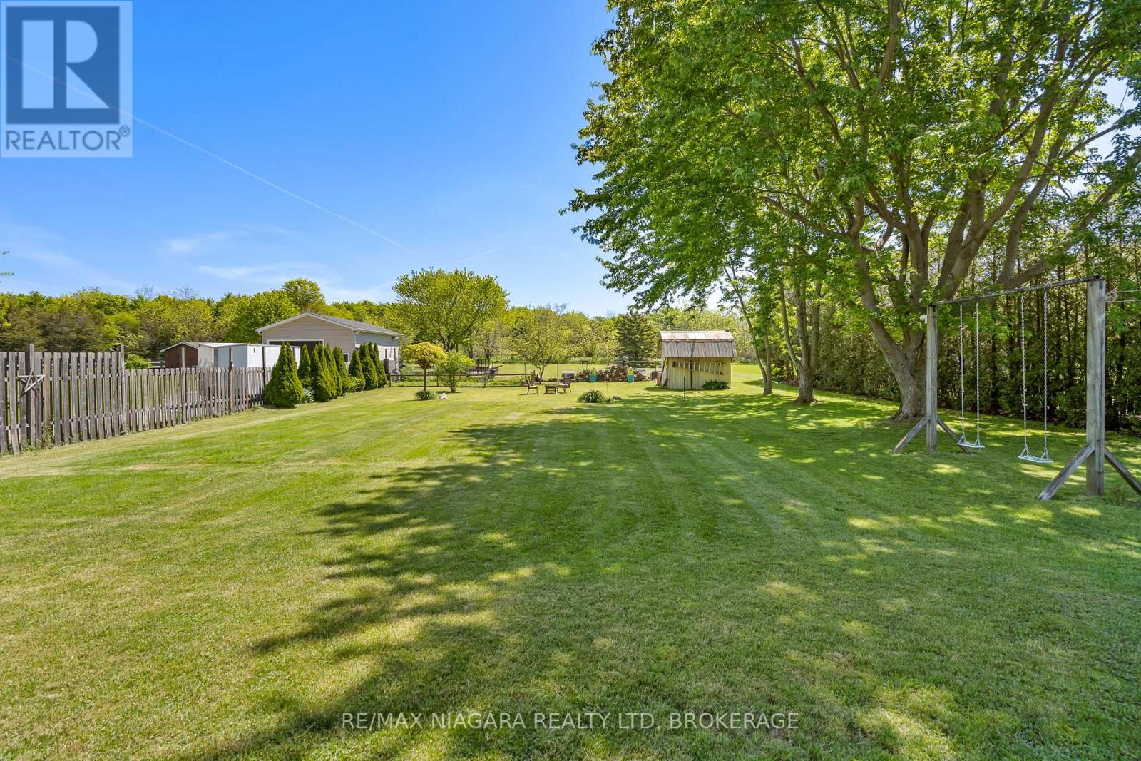 11611 BURNABY ROAD - 29
