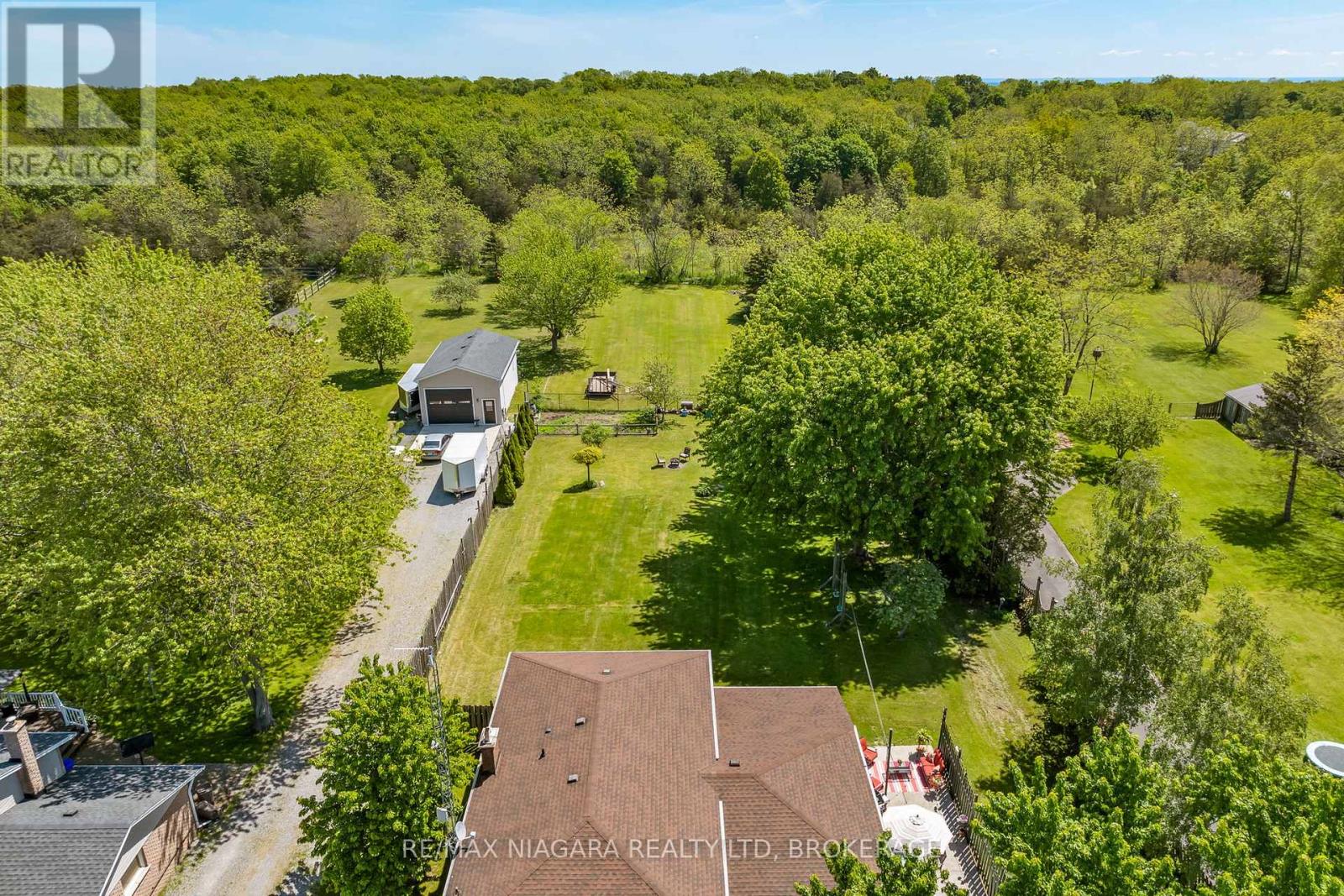 11611 BURNABY ROAD - 36