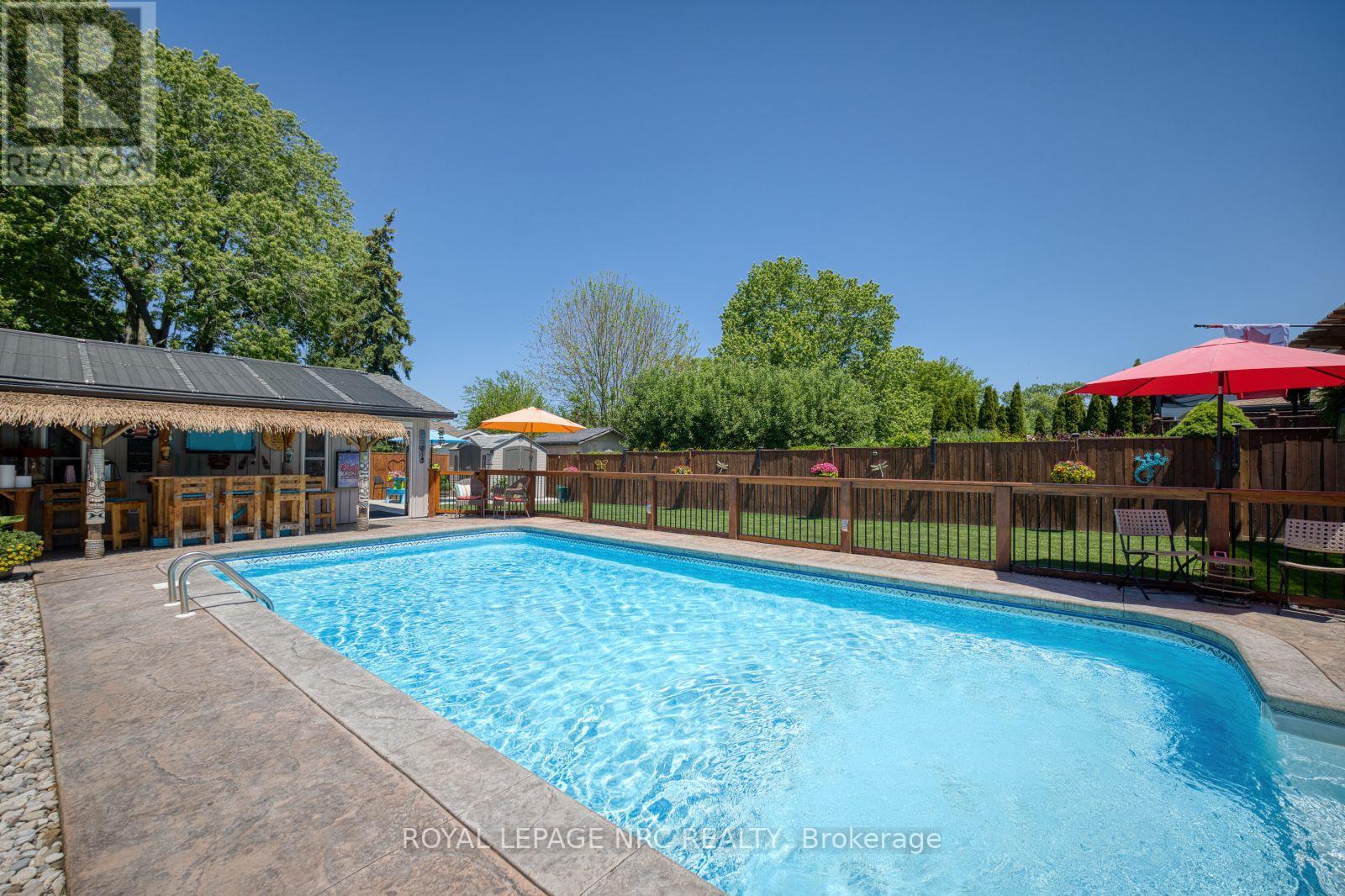 7 STEPHEN STREET - 40