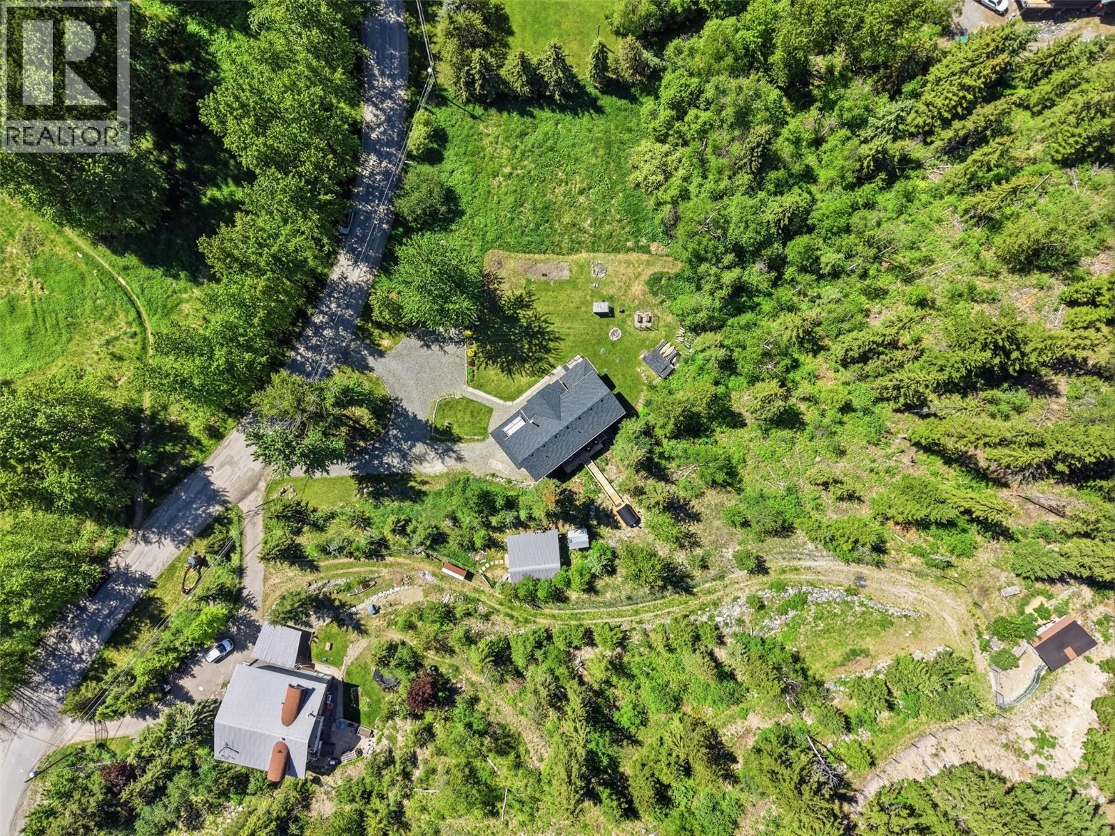 7384 Cahilty Crescent - 72