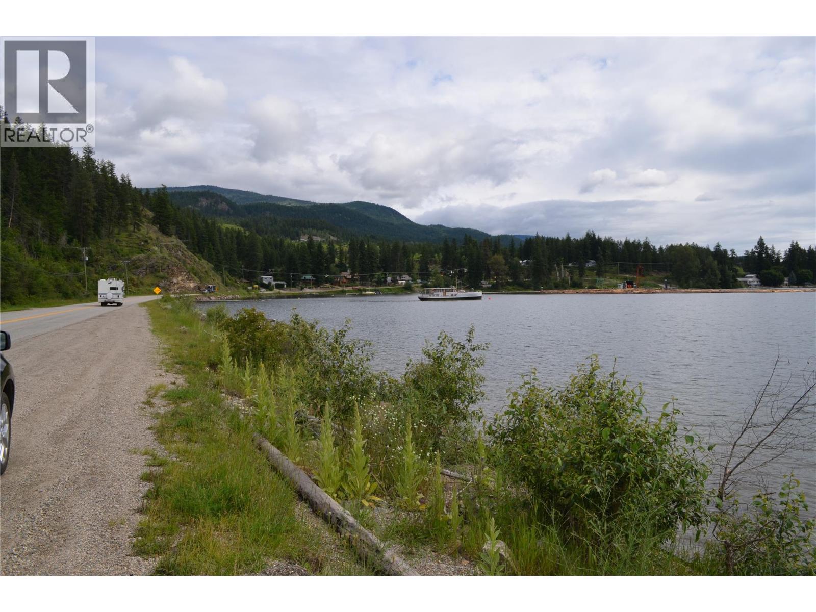 #184 2633 Squilax Anglemont Road - 40