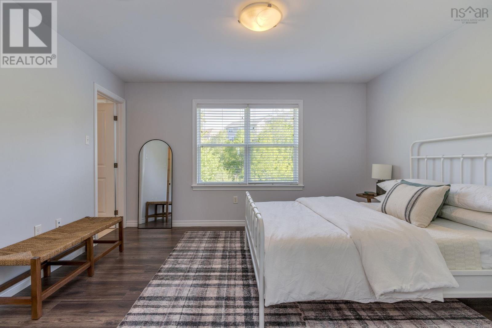 Property 23 of 47 of 79 Collingwood Court