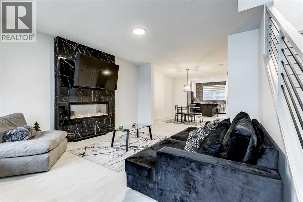 184 Rowmont Boulevard NW - 7