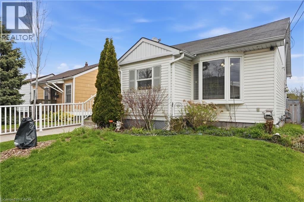 44 SELKIRK Avenue - 5