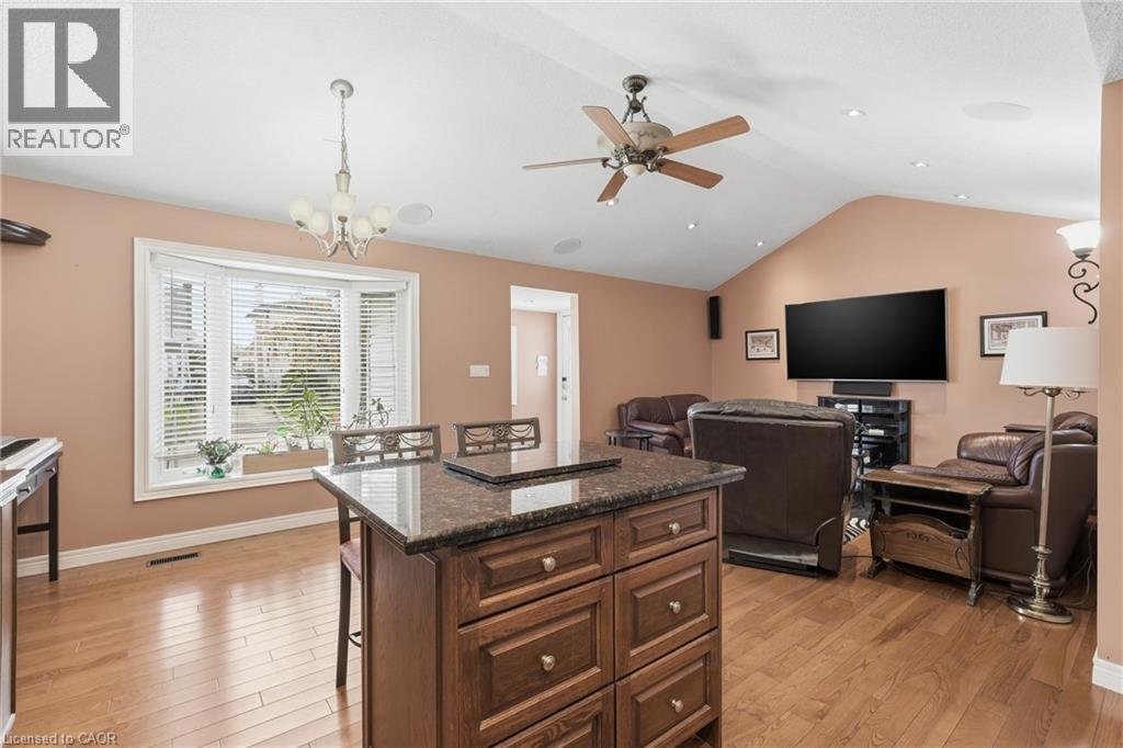 44 SELKIRK Avenue - 12