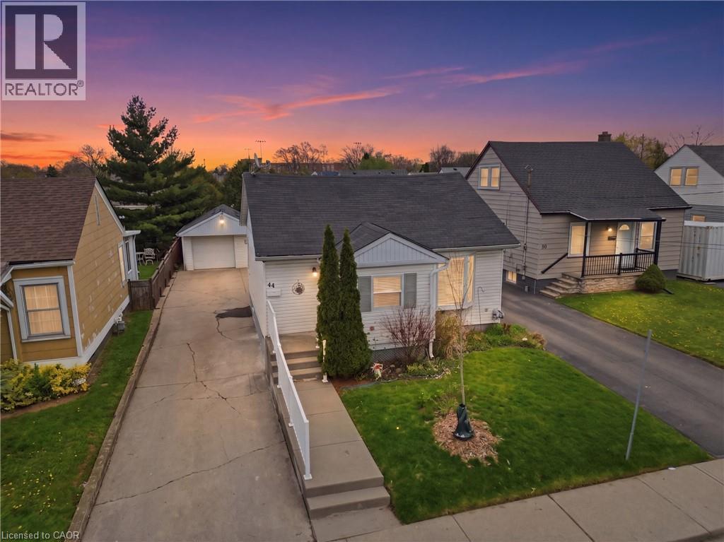 44 SELKIRK Avenue - Image 2