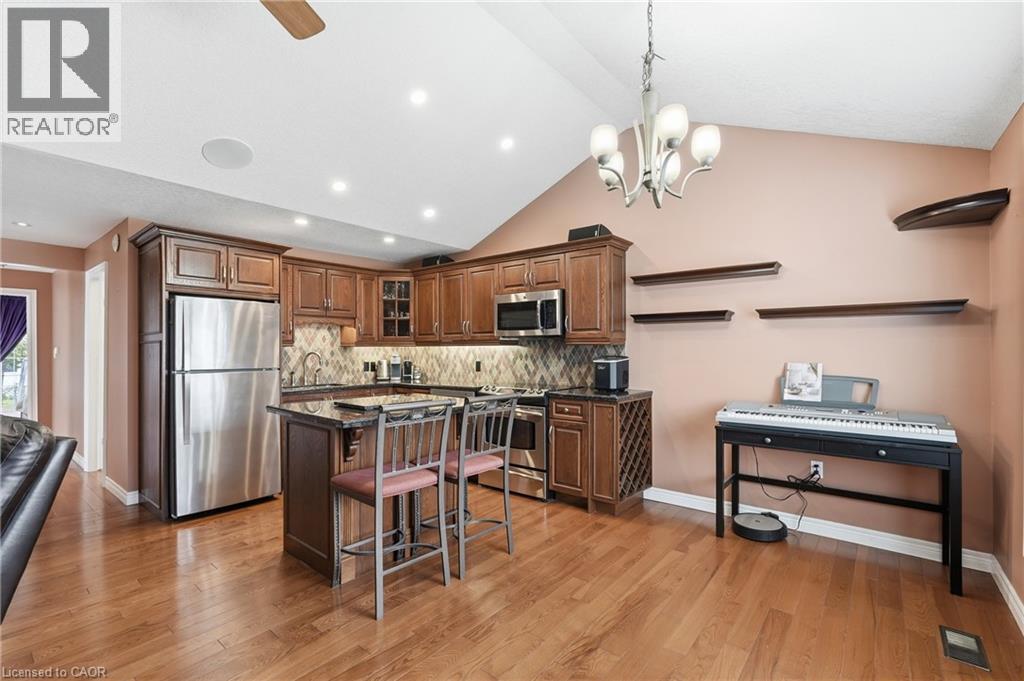 44 SELKIRK Avenue - 13