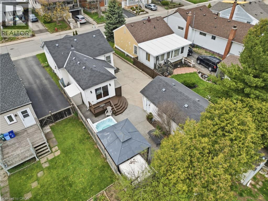 44 SELKIRK Avenue - 42