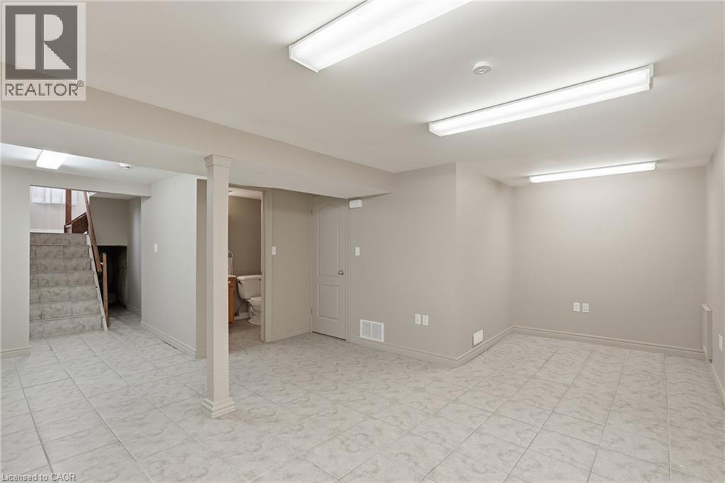 44 SELKIRK Avenue - 27