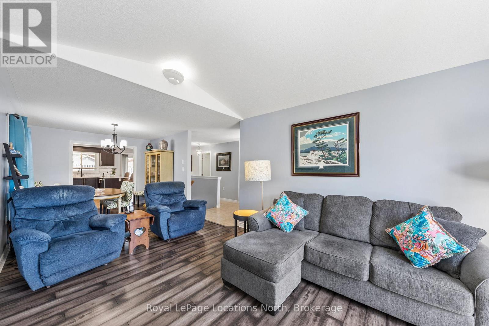 478 SHEWFELT CRESCENT - 11