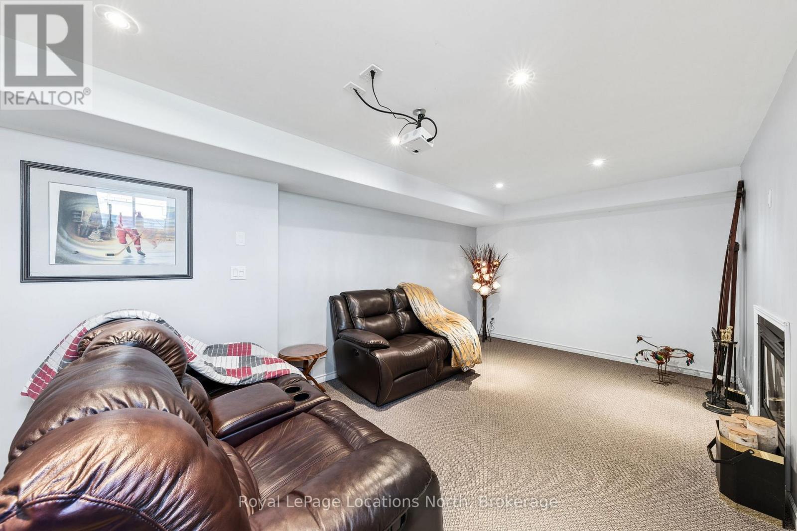 478 SHEWFELT CRESCENT - 28