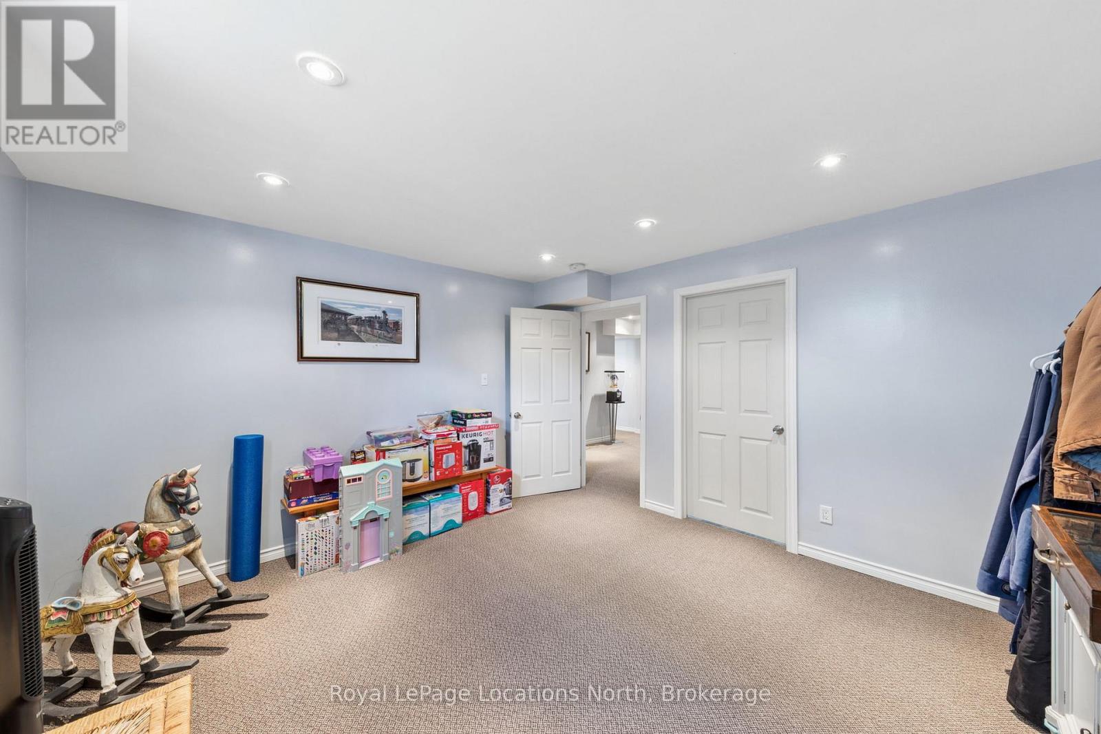478 SHEWFELT CRESCENT - 36
