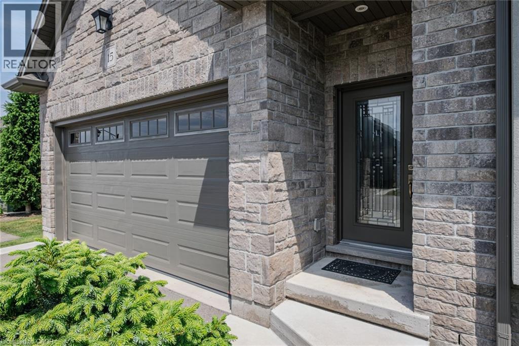 15 WINTERBERRY Lane - Image 4