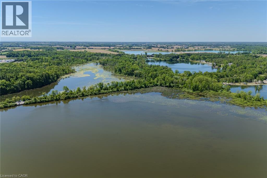 15 WINTERBERRY Lane - Image 36