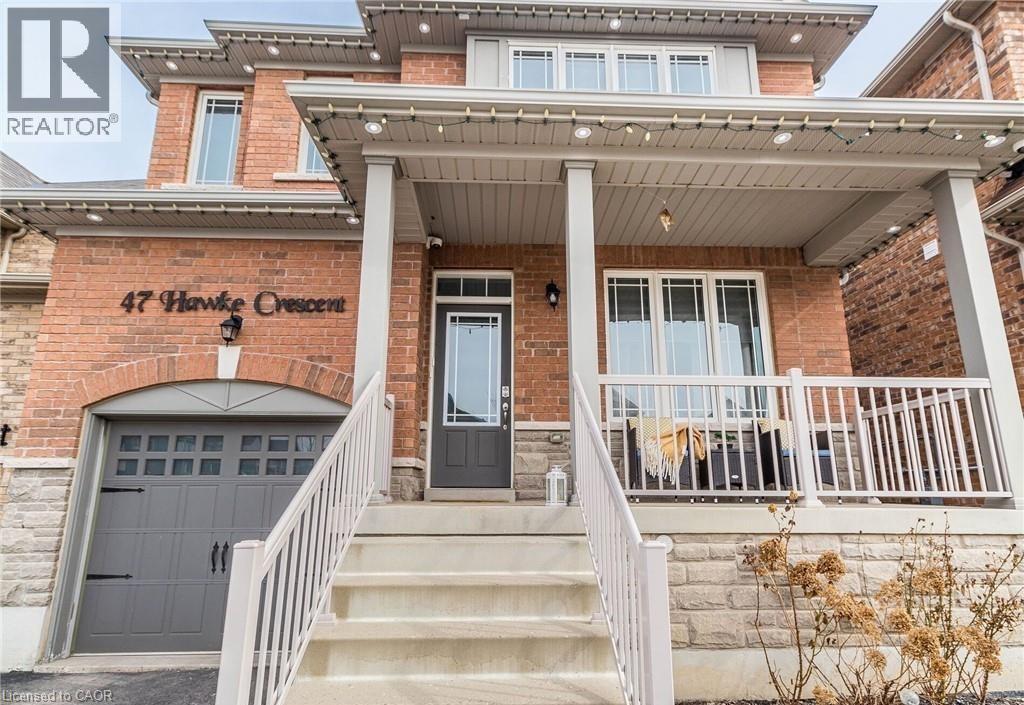 47 HAWKE Crescent - 2