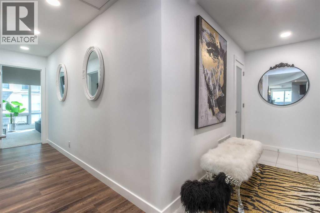 #604 530 12 Avenue SW - 25