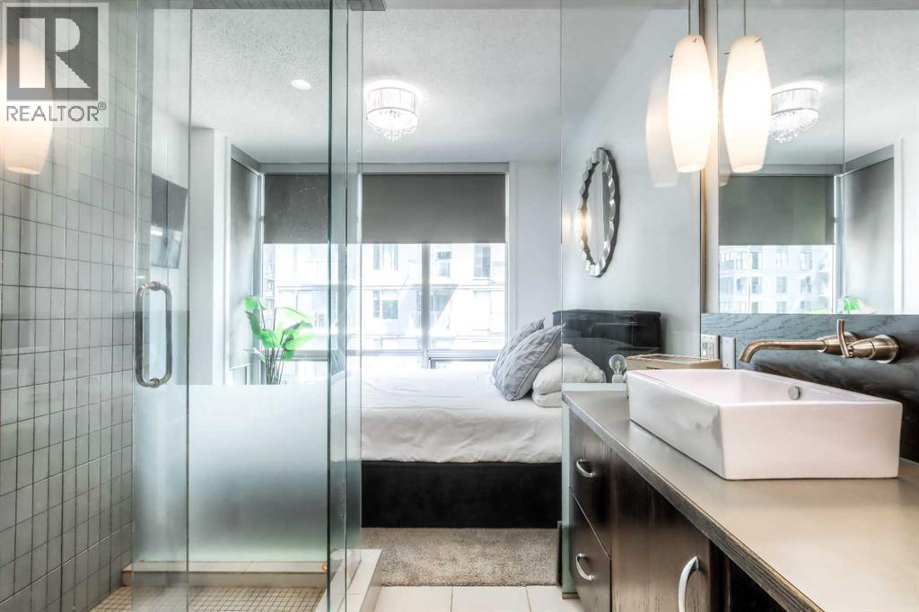 #604 530 12 Avenue SW - 33