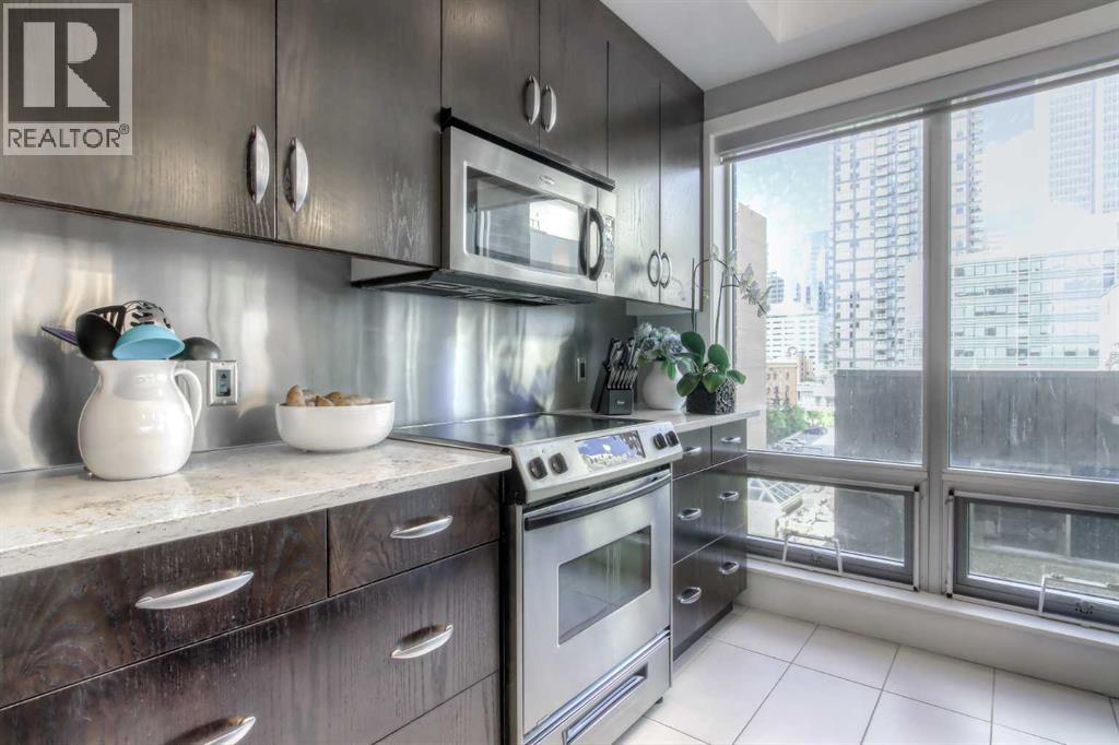 #604 530 12 Avenue SW - 9