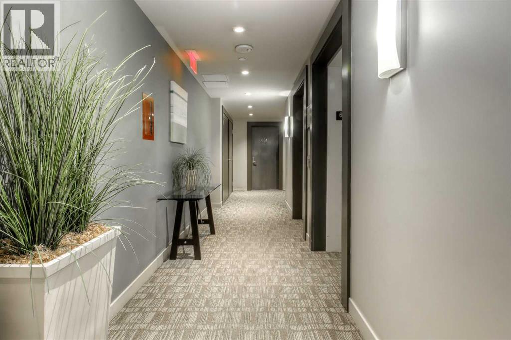#604 530 12 Avenue SW - 40