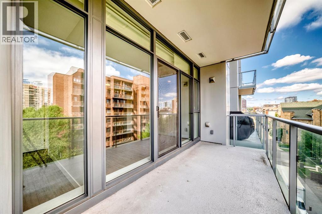 #403 930 16 Avenue SW - 24