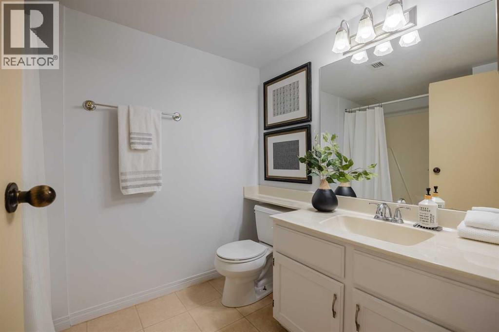 #1003 80 Point McKay Crescent NW - 25